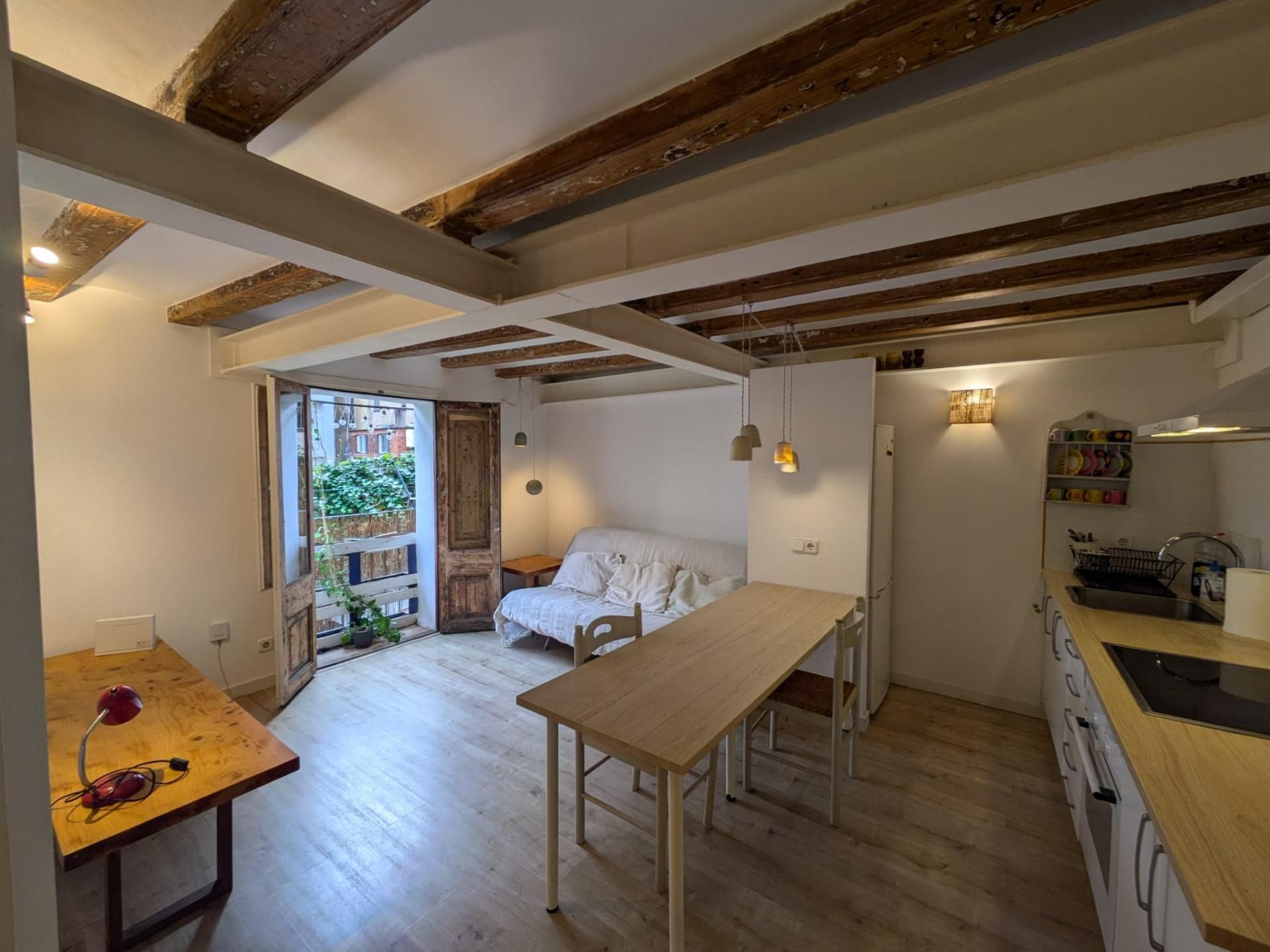 Flat for sale in  SANT BERTRAN, El Raval, Ciutat Vella