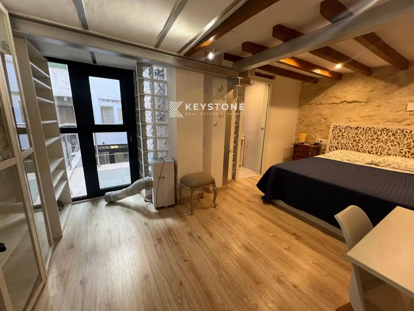 Flat for rent in Carrer Poeta Campos Vasallo, 46, Mercado, Mercado