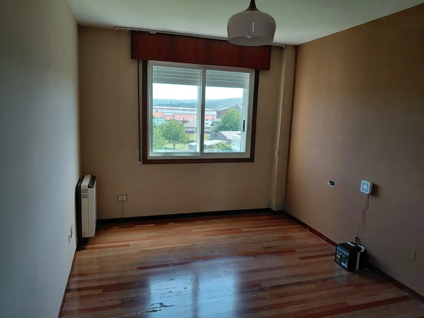 Schlafzimmer von Wohnung zum Verkauf in Melide mit Abstellraum