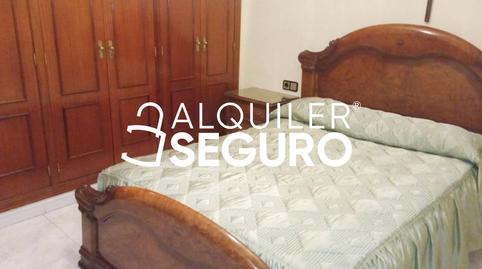 Foto 3 de Piso de alquiler en Gonzalez Pisador, Nava del Rey, Valladolid