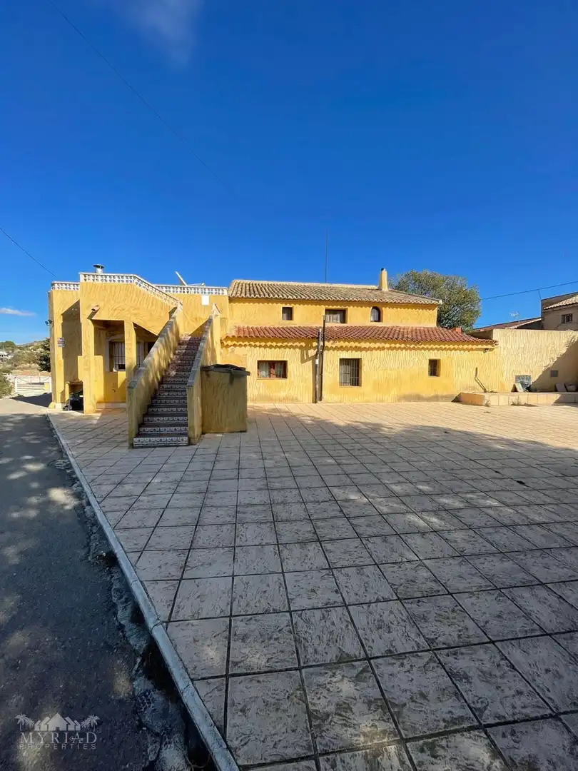 Casa rústica en venta en El Pinós / Pinoso, imagen 3