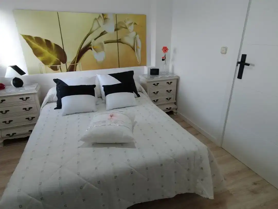 Dormitori de Casa o xalet en venda en La Zubia Ciudad