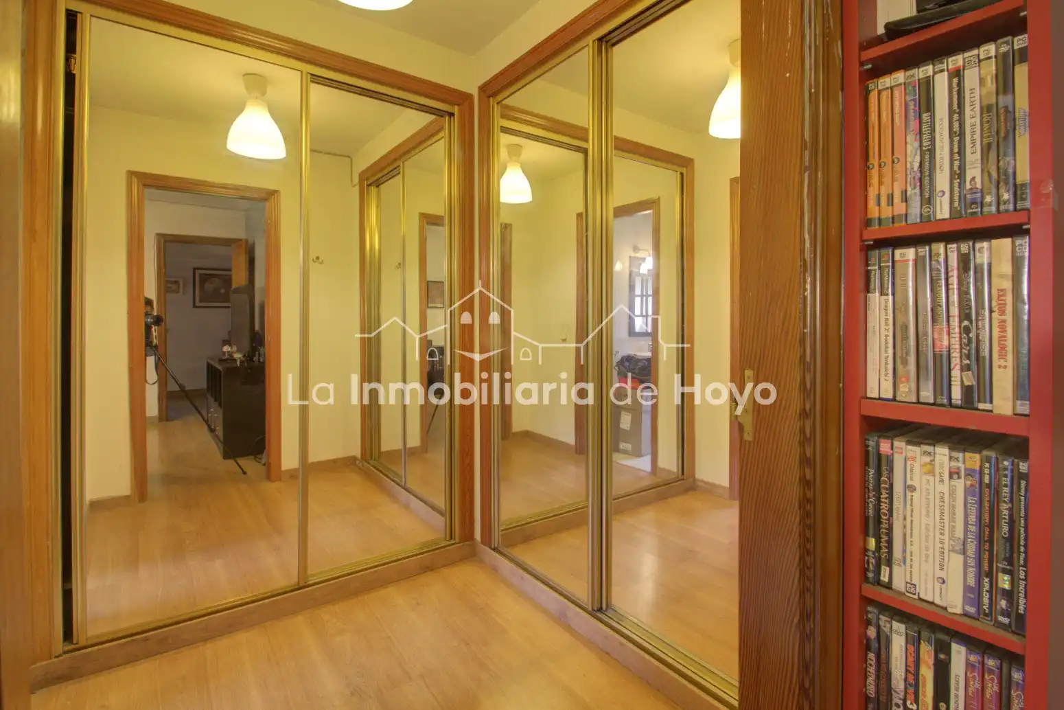 Wohnung zum Verkauf in Hoyo de Manzanares mit Heizung, Privatgarten und Abstellraum
