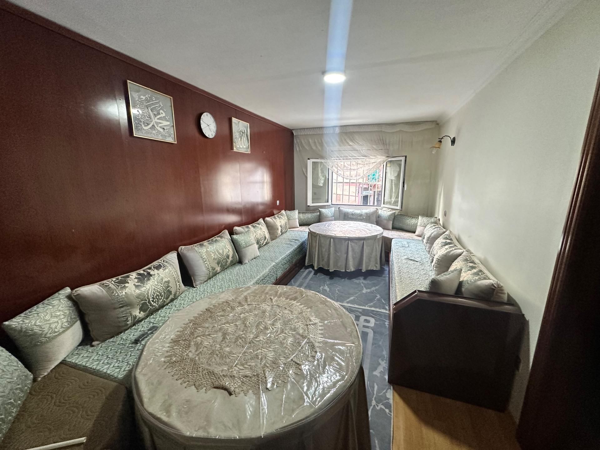 Living room of Flat for sale in Santa Coloma de Gramenet  with Parquet flooring