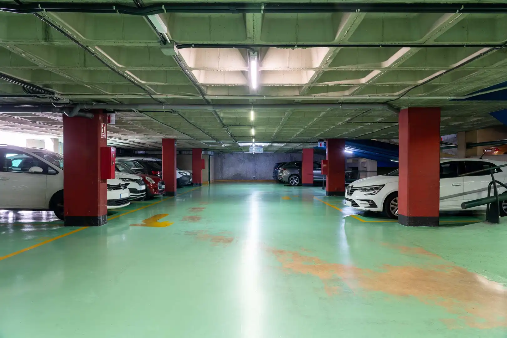 Parkplatz von Garage zur Miete in Barcelona