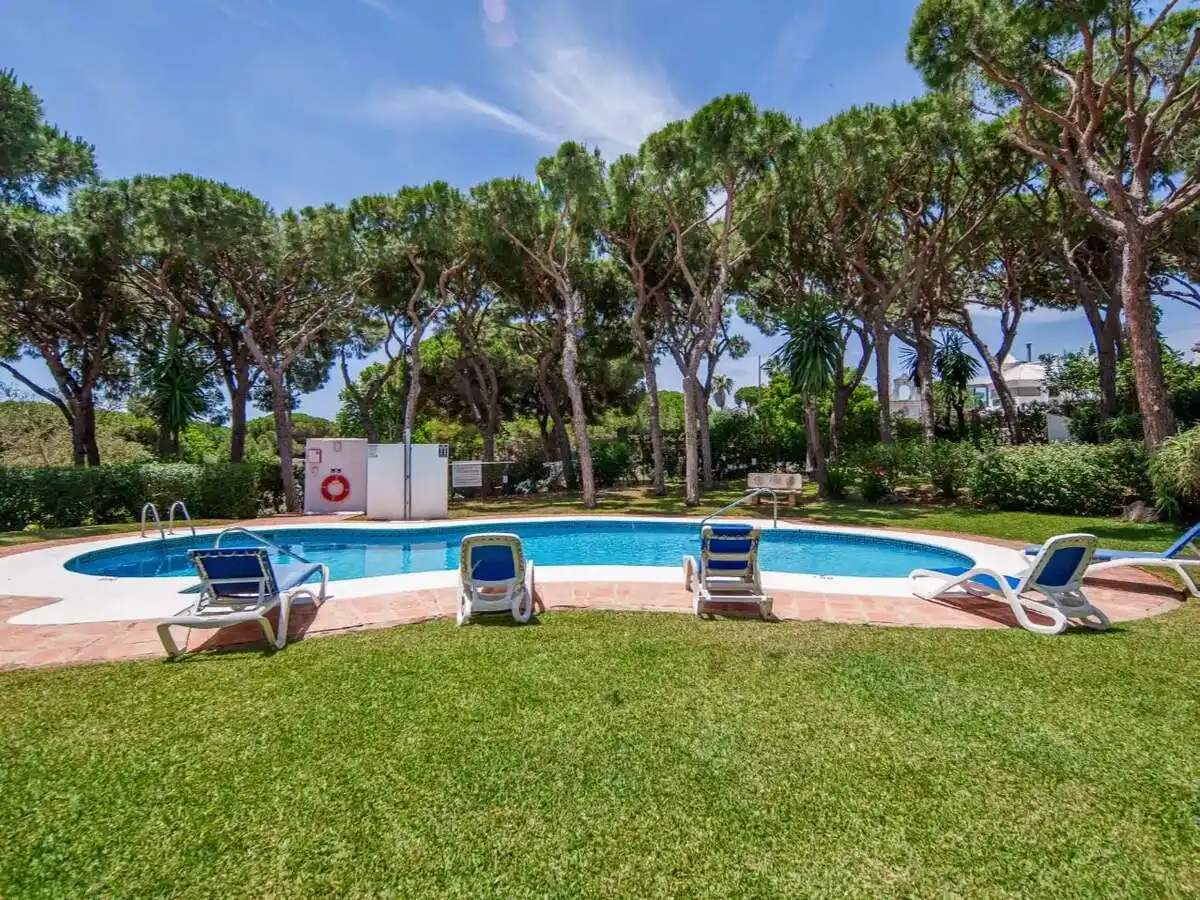 Adosado con piscina en venta en Calahonda, imagen 6