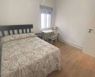 Bedroom of Flat to share in Salamanca Capital  with Terrace and Balcony