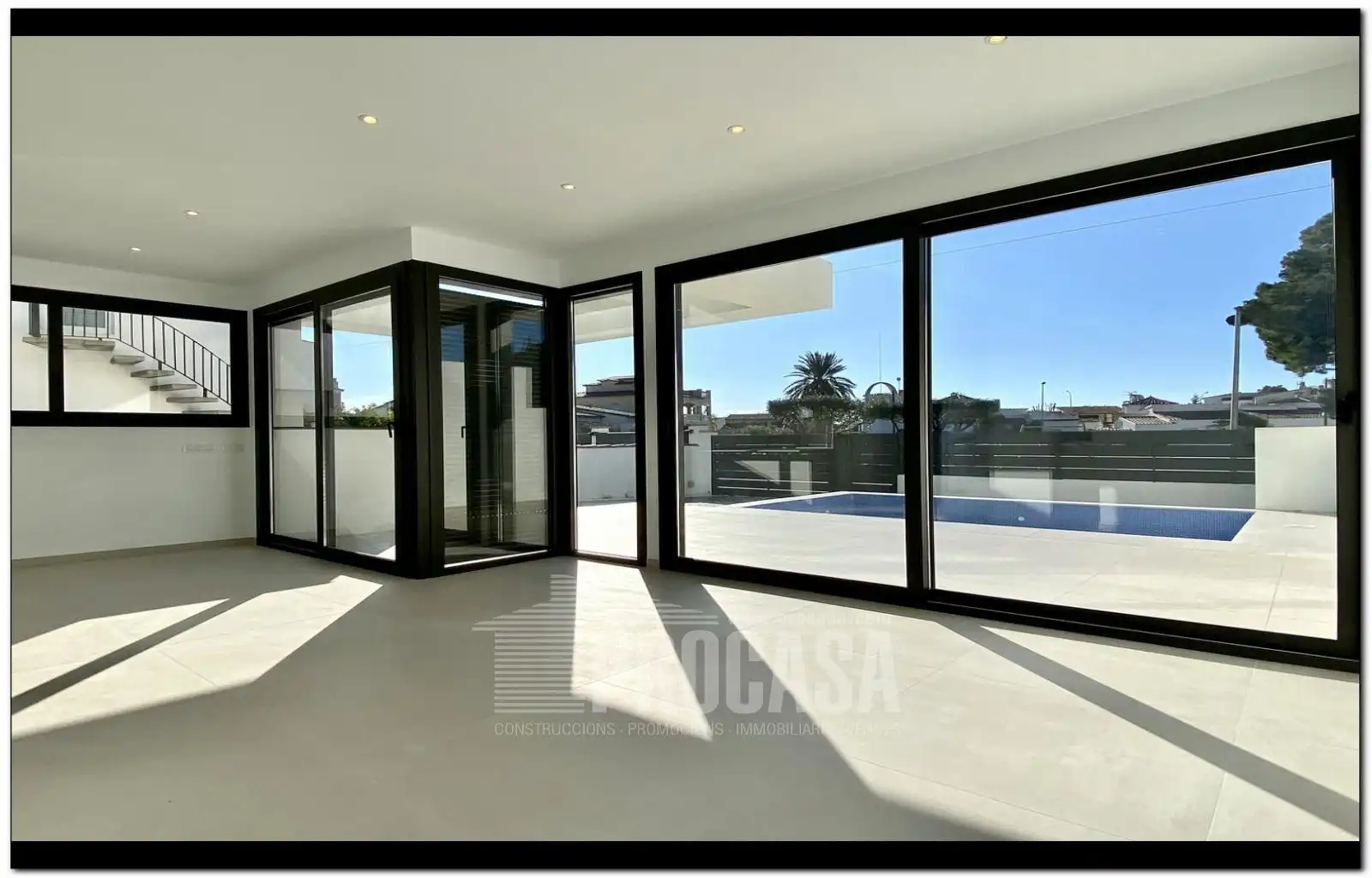 Detached house with pool for sale in REQUESENS