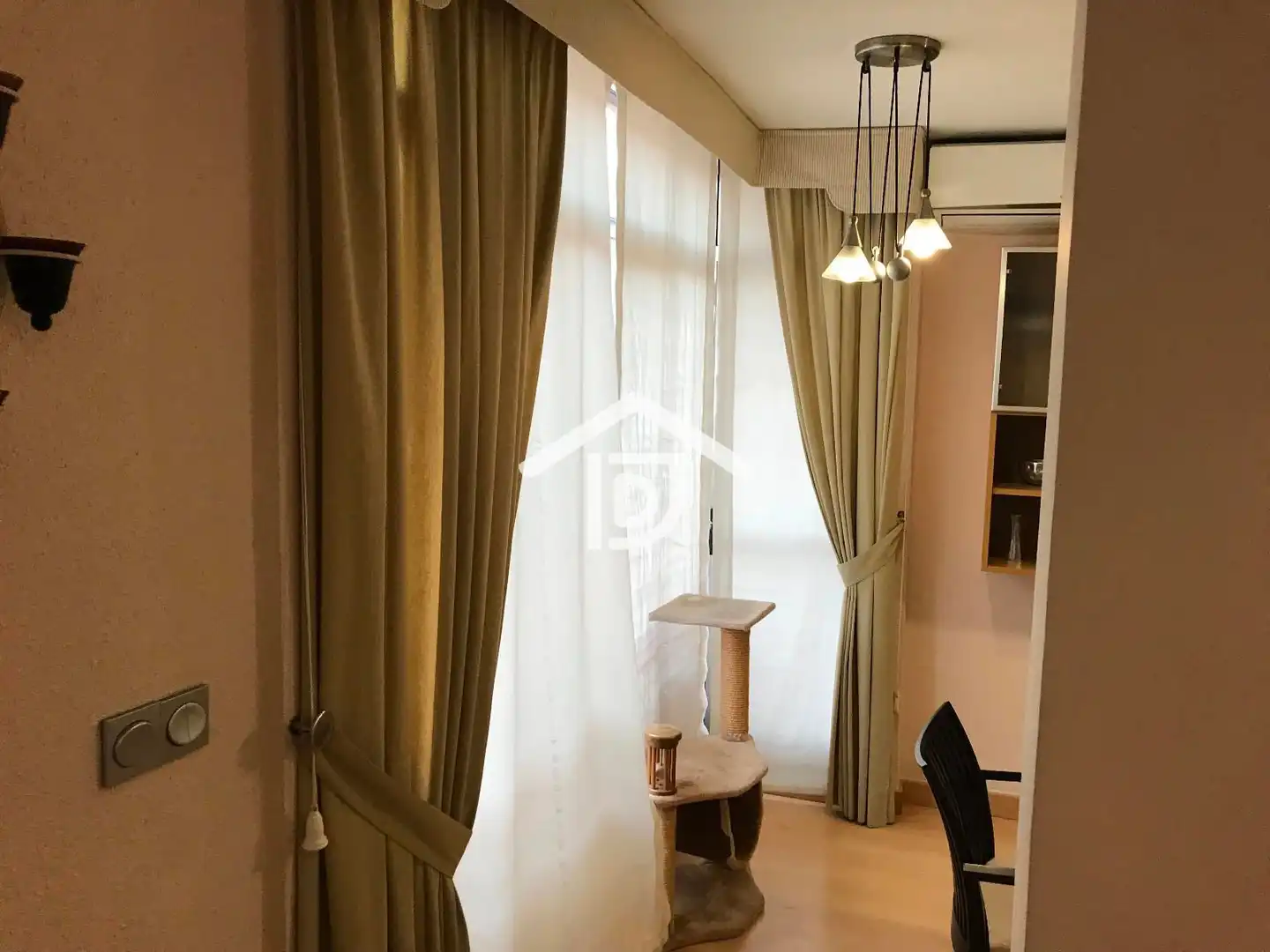 Habitación de Piso de alquiler en Paterna con Aire acondicionado, Calefacción y Parquet