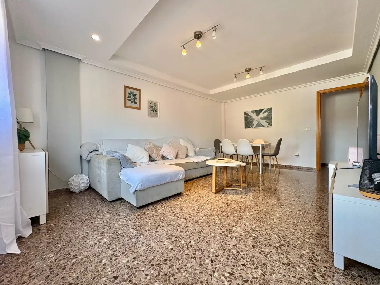 Appartamento con terrazza in vendita a Avinguda de Picassent