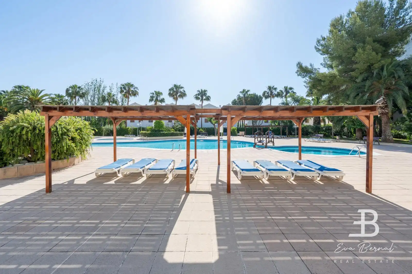 Swimming pool of Attic for sale in Vila-seca  with Air Conditioner, Heating and Private garden