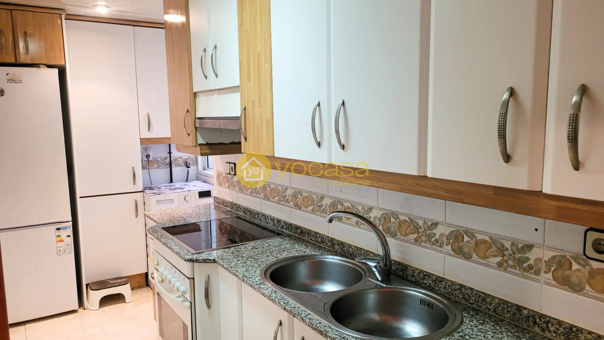 Cocina de Piso en venta en Barcelona con Balcón