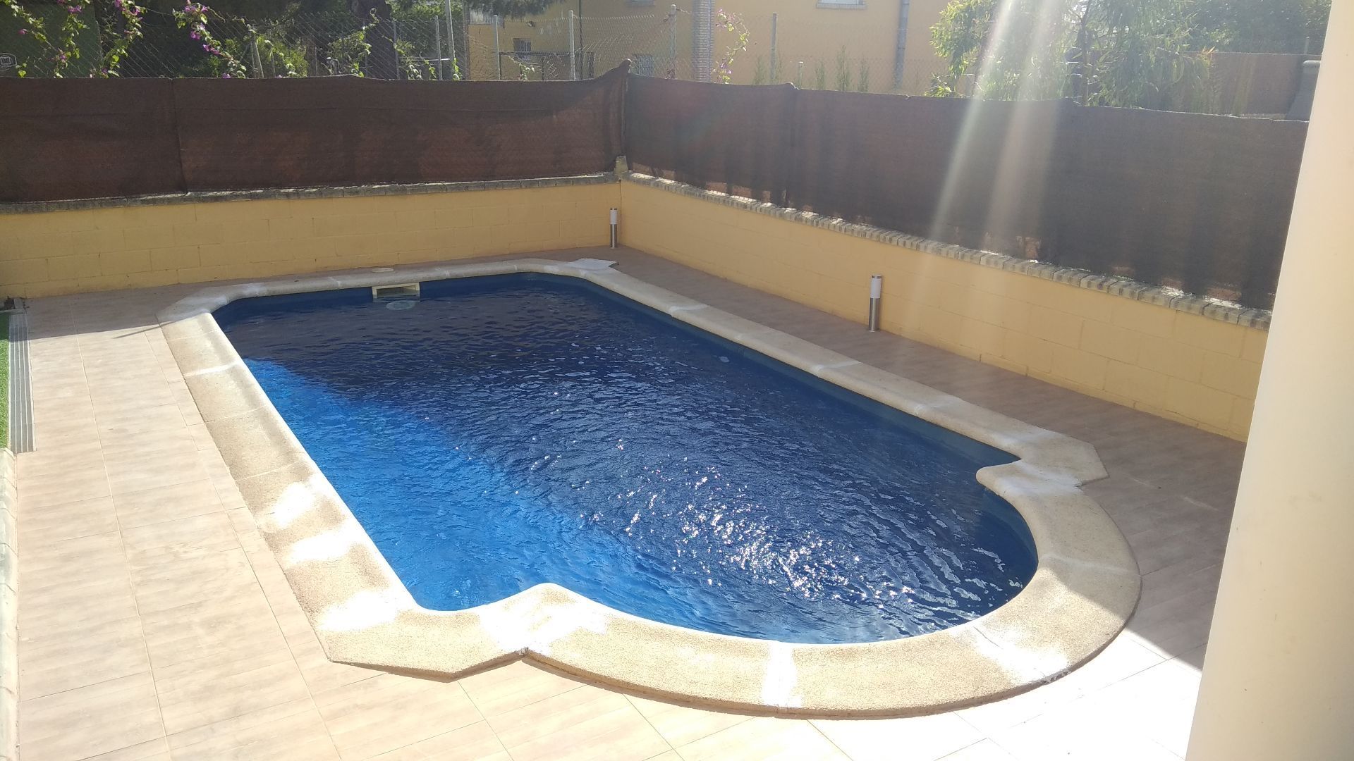 Swimming pool of House or chalet for sale in Isla Cristina  with Air Conditioner, Heating and Private garden
