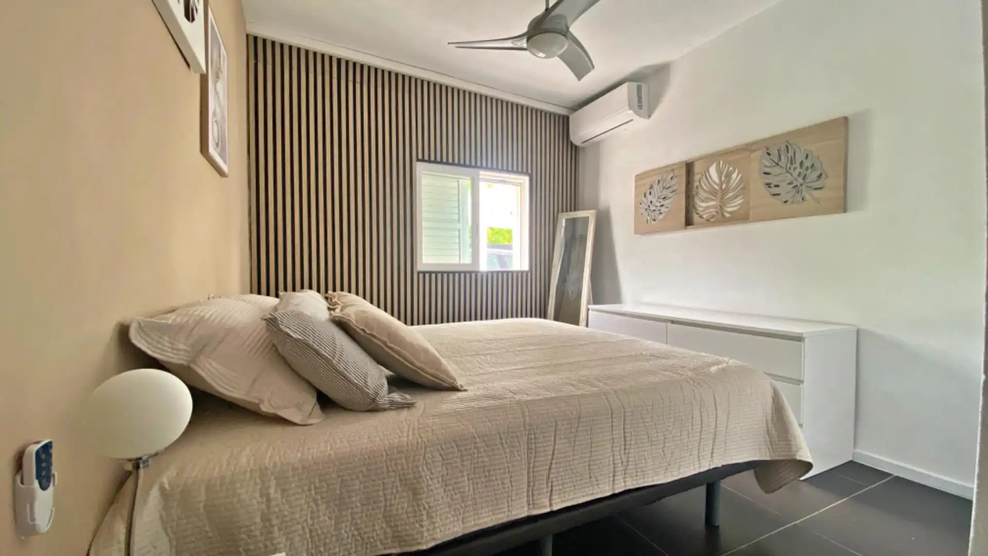 Dormitori de Casa o xalet en venda en Calpe / Calp amb Aire condicionat, Jardí privat i Terrassa