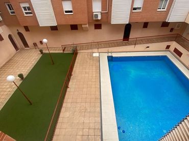 Pis amb balcó en venda a Torredonjimeno
