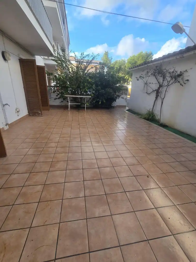 Terraza de Dúplex de alquiler con opción a compra en Alcúdia con Aire acondicionado, Calefacción y Jardín privado