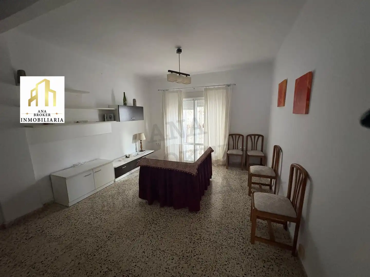 Wohnzimmer von Wohnung zur Miete in Ronda mit Möbliert