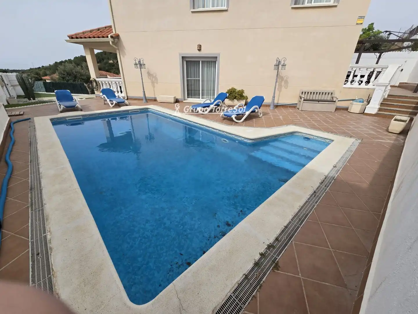 Doppelhaushälfte mit Pool zum Verkauf in Roda de Barà