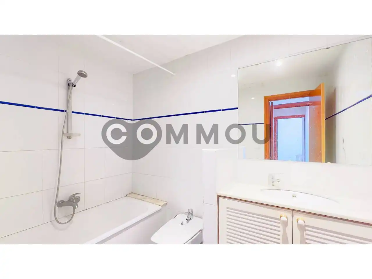Bathroom of Flat for sale in Nord 