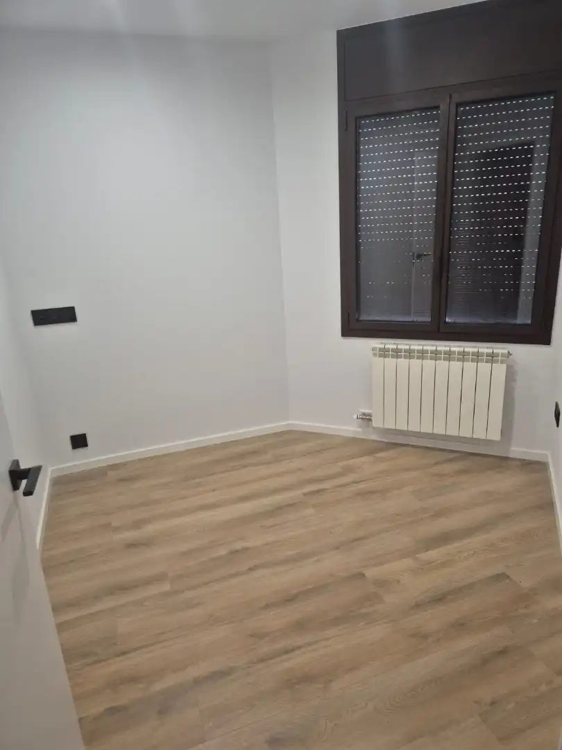 Bedroom of Flat for rent in Santpedor  with Air Conditioner, Heating and Oven