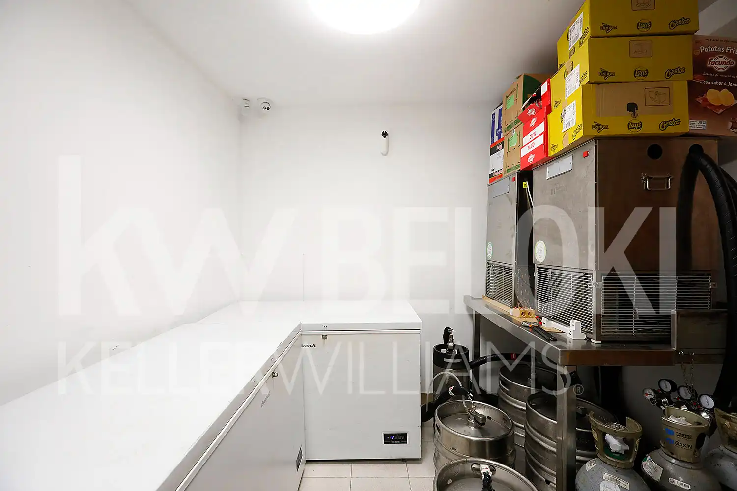 Cuina de Local en venda en Lezo amb Aire condicionat i Terrassa