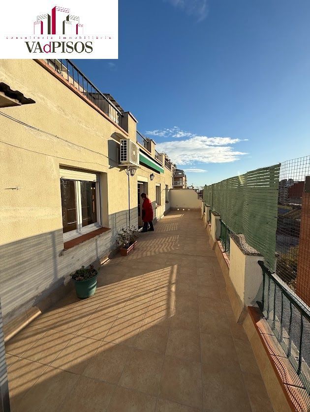 Vista exterior de Àtic en venda en  Barcelona Capital amb Terrassa