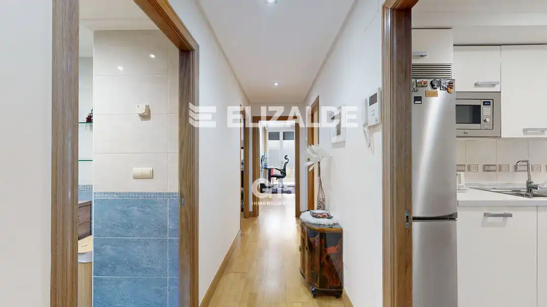 Pis en venda en Donostia - San Sebastián  amb Calefacció, Terrassa i Traster