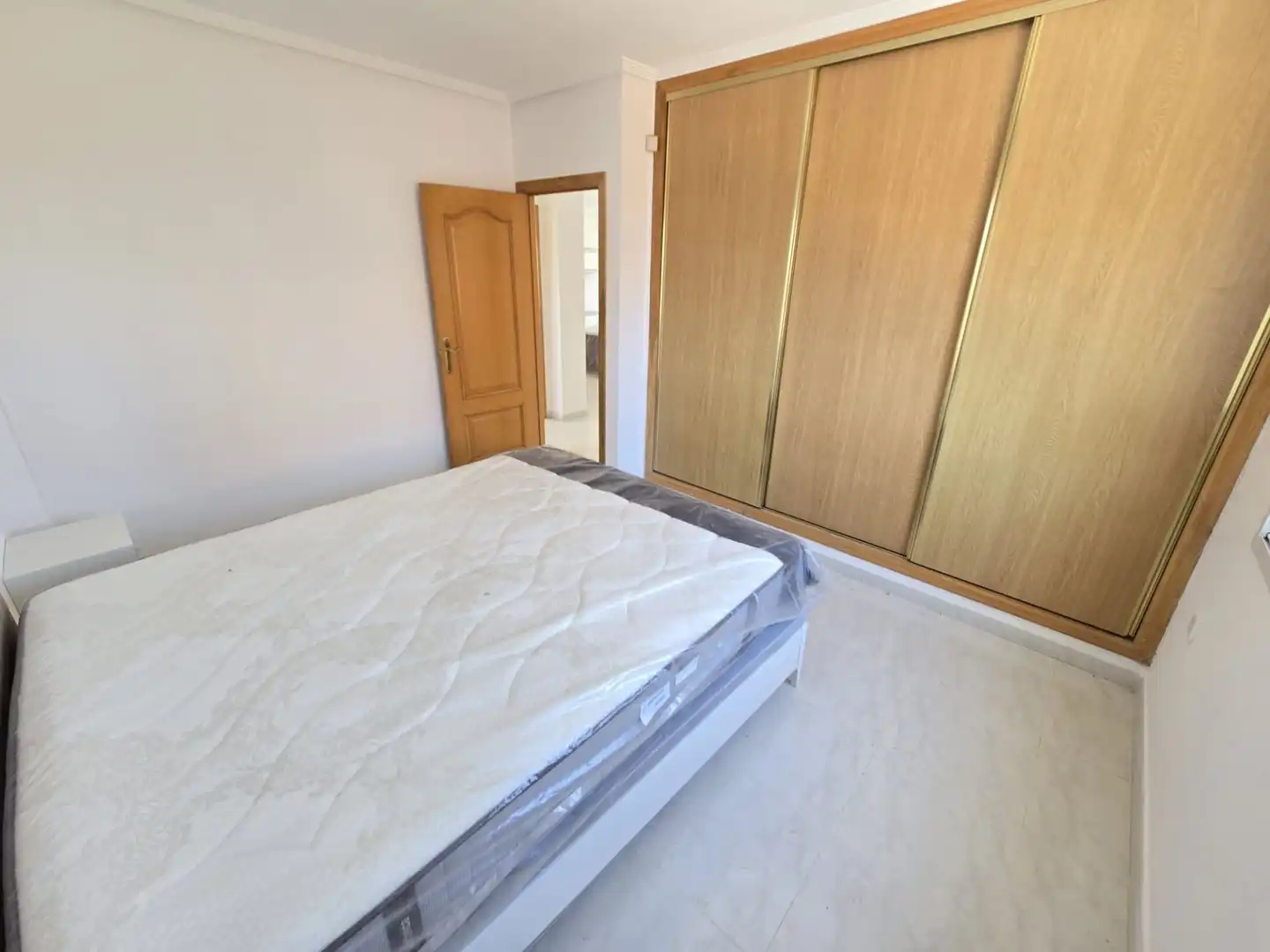 Habitación de Casa o chalet en venta en Jacarilla con Jardín privado, Piscina y Amueblado