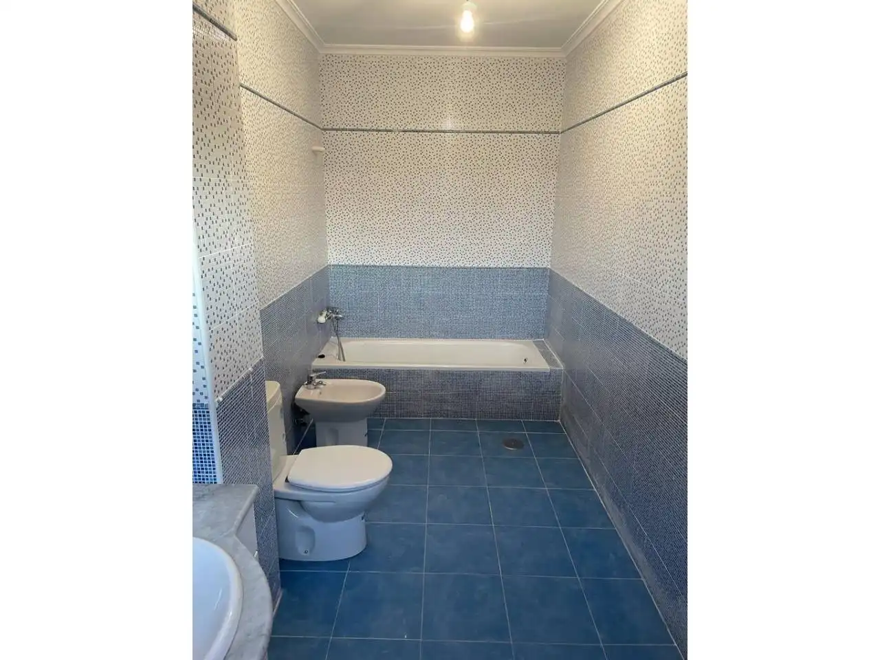 Bathroom of Houses for sale in Liétor  with Air Conditioner