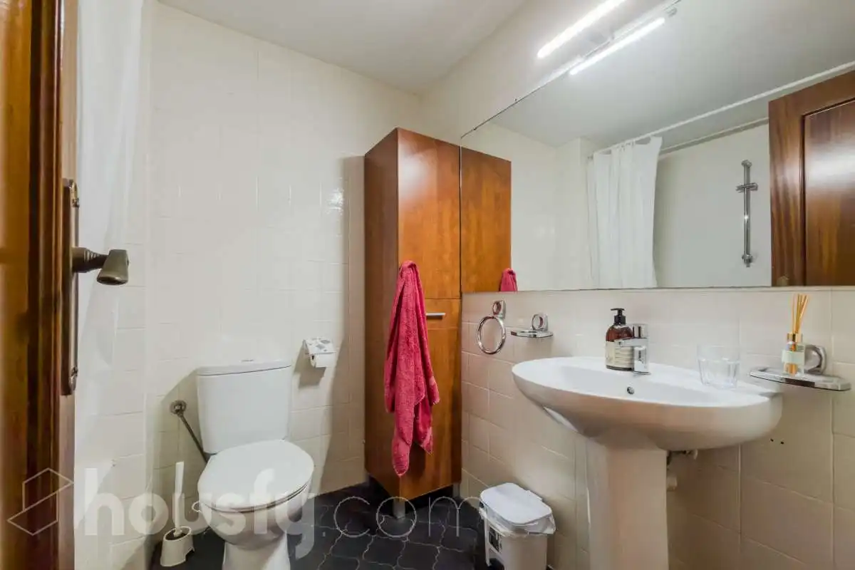 Flat for sale in Carrer de Provença, La Nova Esquerra de l'Eixample