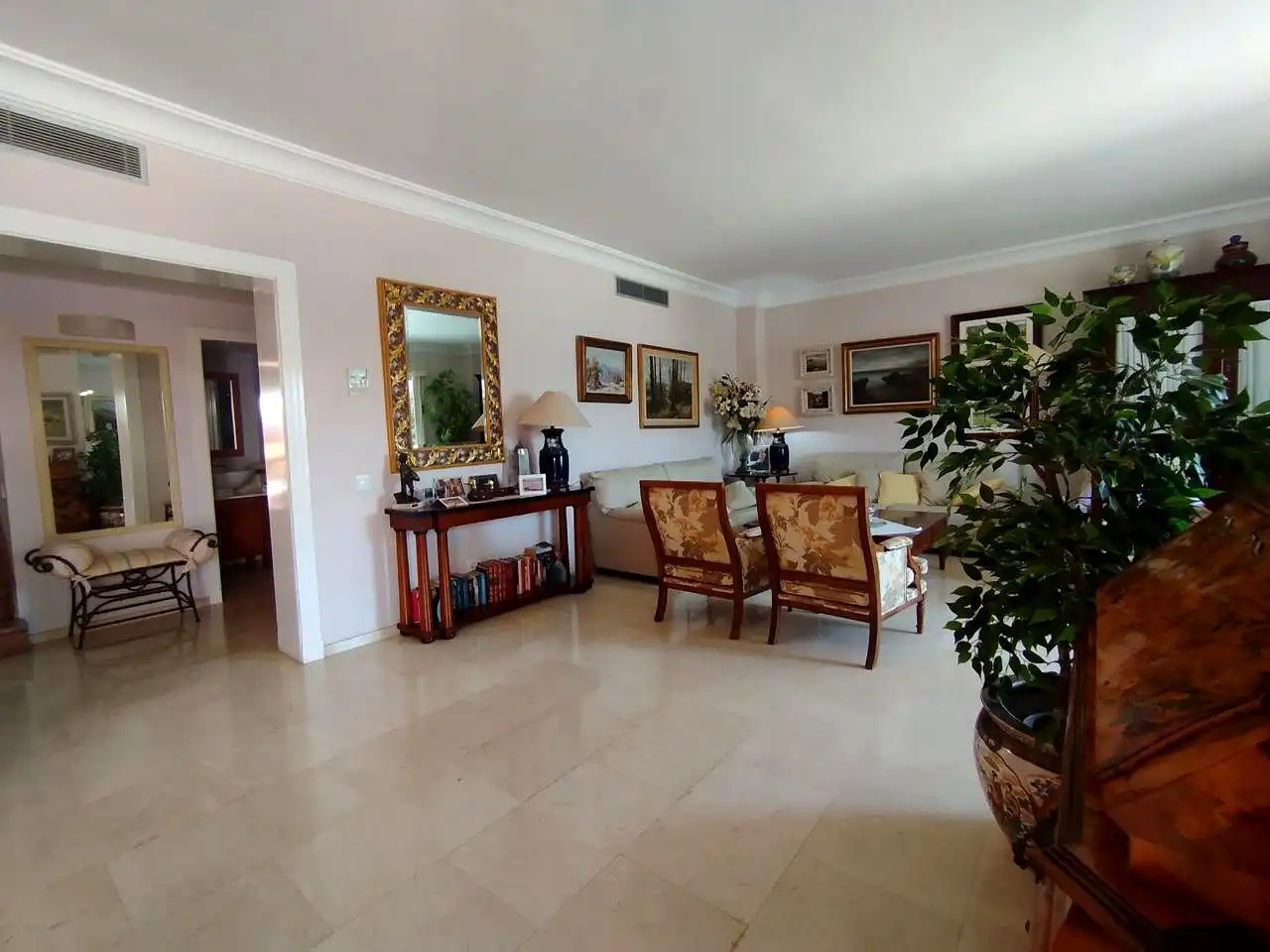 Living room of Houses for rent in San Bartolomé de Tirajana  with Air Conditioner, Private garden and Terrace