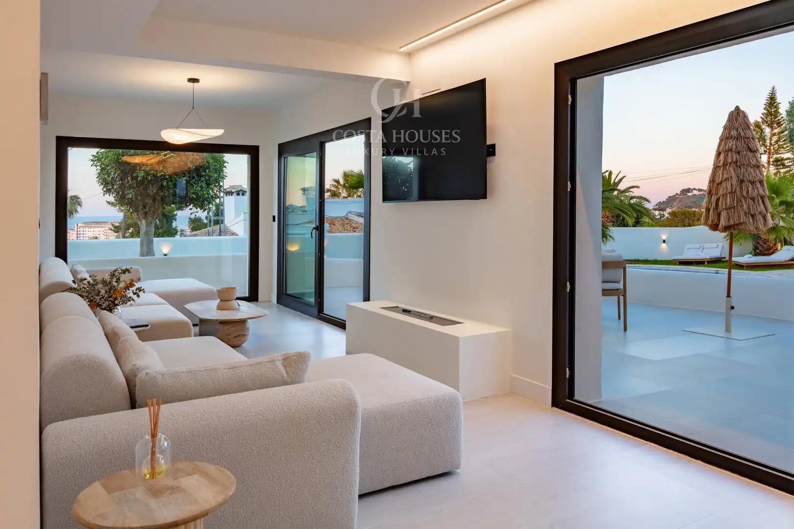 Terrace of Houses for sale in Jávea / Xàbia  with Air Conditioner, Heating and Private garden