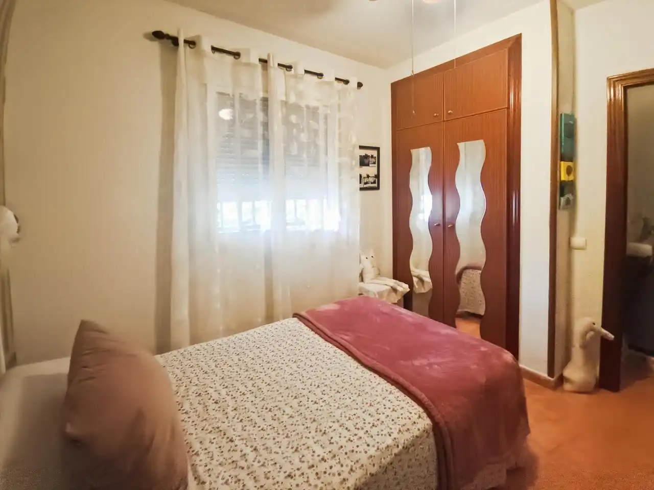 Habitación de Casa o chalet en venta en Barajas de Melo con Aire acondicionado, Calefacción y Jardín privado
