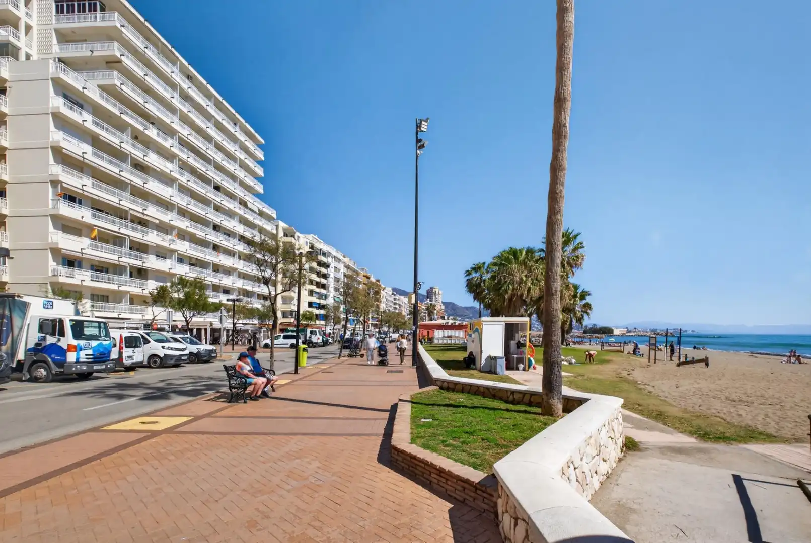 Vista exterior de Pis en venda en Fuengirola amb Aire condicionat i Terrassa