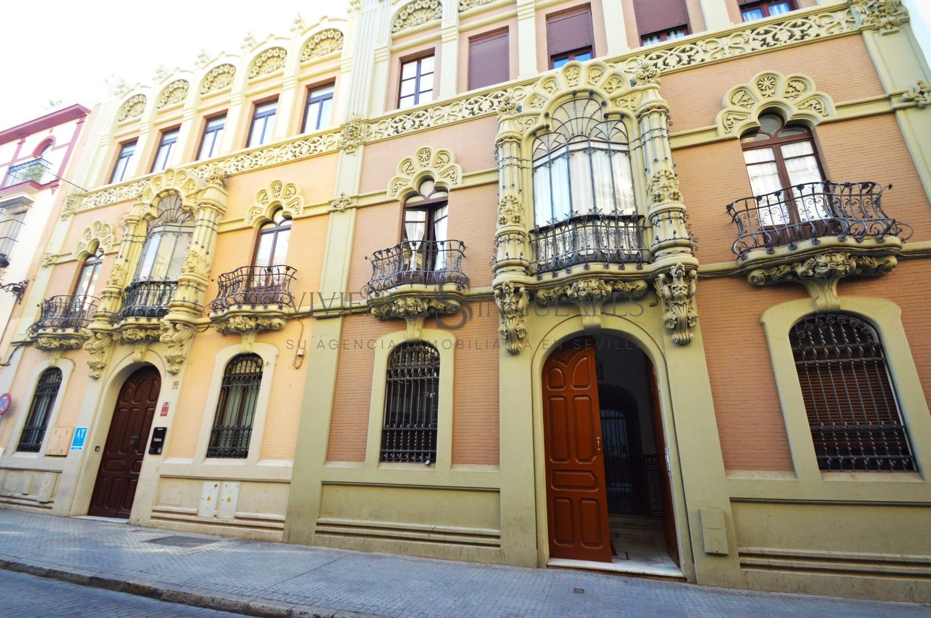 Vista exterior de Apartament de lloguer en  Sevilla Capital amb Aire condicionat, Calefacció i Balcó
