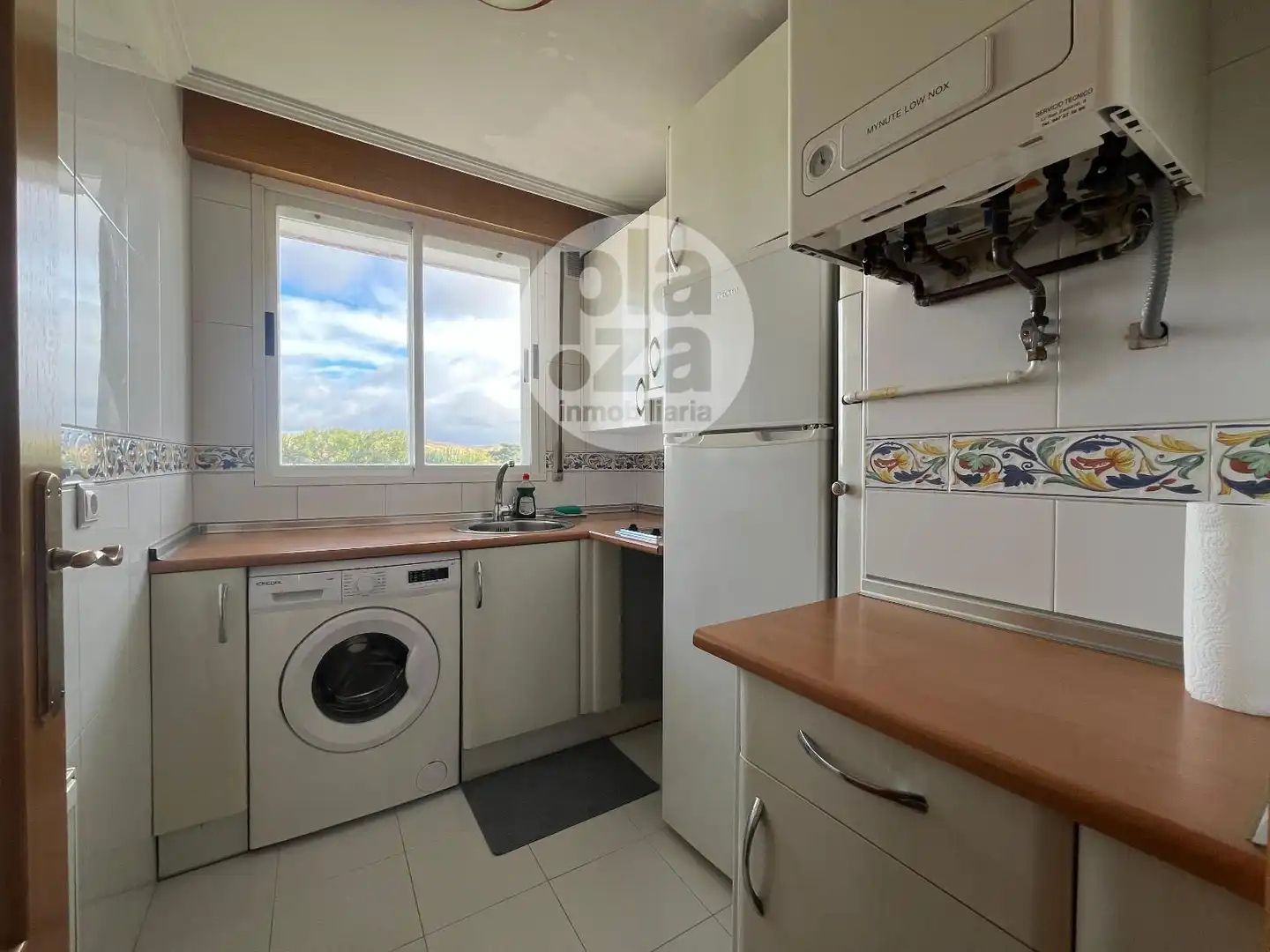 Cocina de Piso de alquiler en Burgos con Calefacción y Amueblado