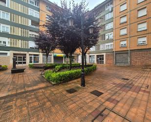 Vista exterior de Local en venda en Barakaldo 