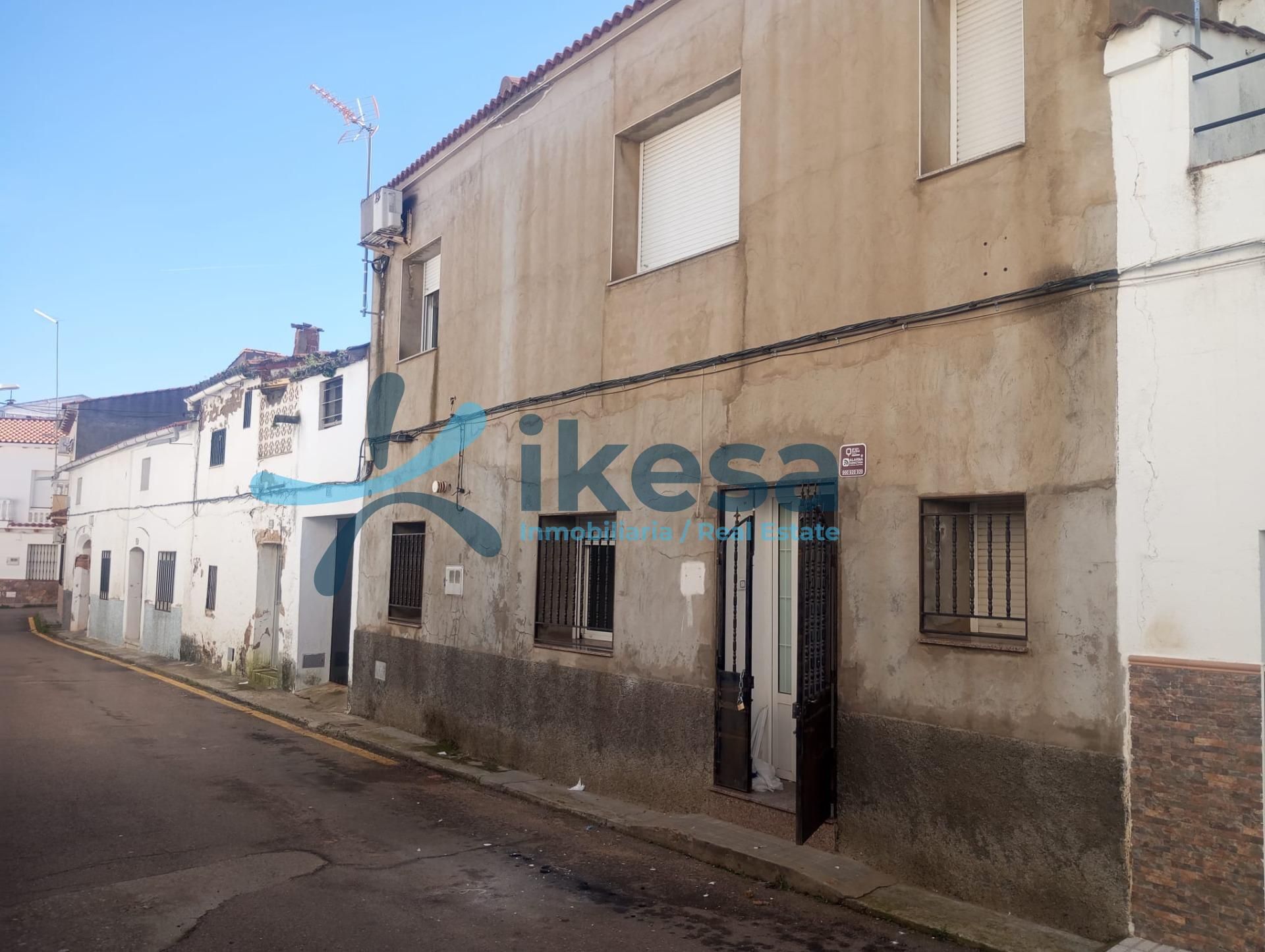 Vista exterior de Casa adosada en venta en Talarrubias