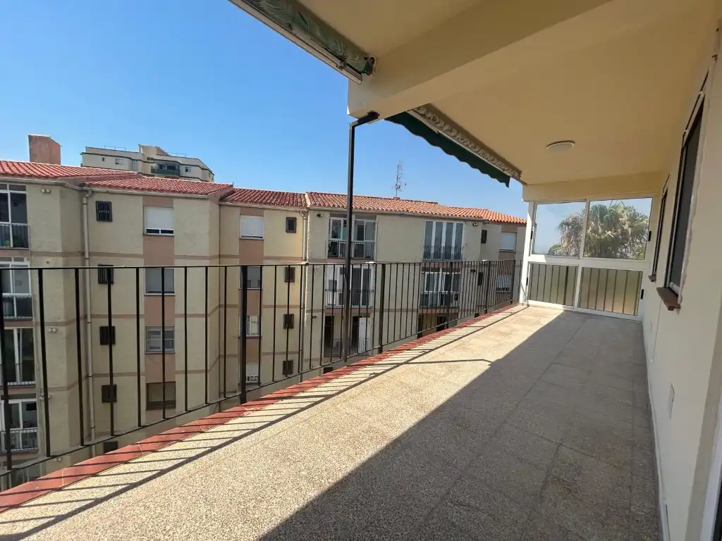 Piso con ascensor en venta en Calle Apostol Santiago, imagen 16