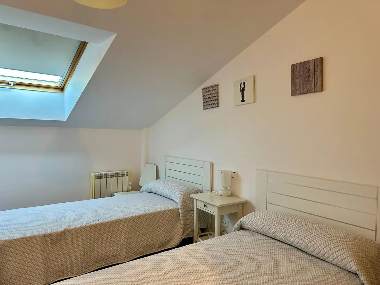 Habitación de Dúplex en venta en A Pobra do Caramiñal con Calefacción, Parquet y Trastero