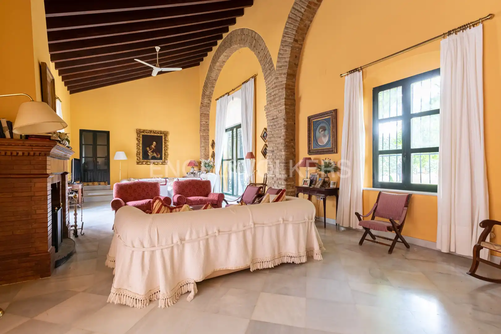 Casa o chalet en venta en Umbrete con Calefacción, Jardín privado y Piscina