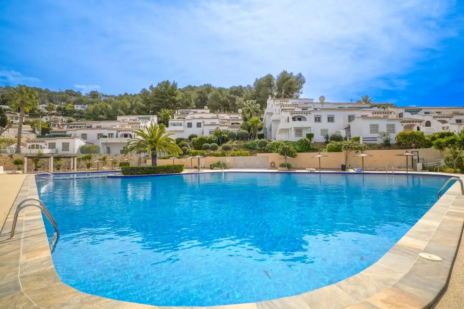 Piscina de Piso en venta en Moraira con Aire acondicionado, Calefacción y Terraza