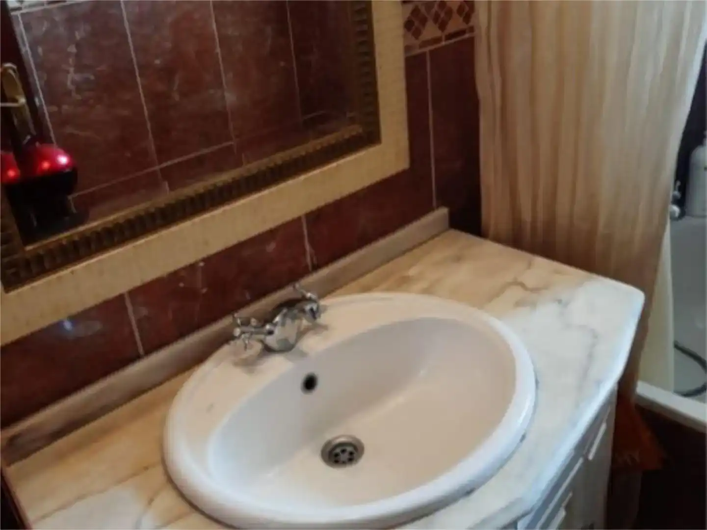 Baño de Piso para compartir en Vigo  con Parquet, Amueblado y Balcón