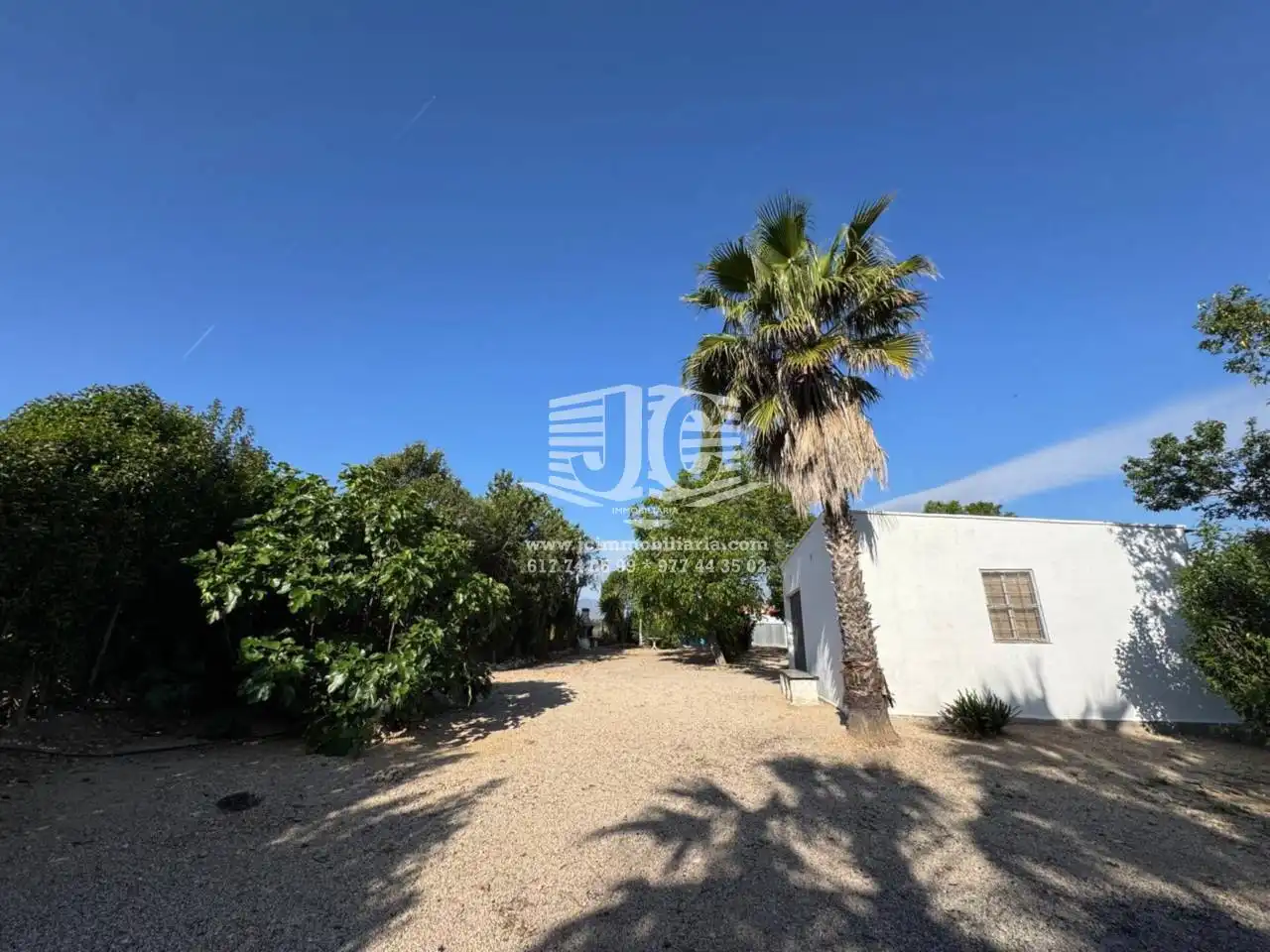 Vista exterior de Casa o xalet en venda en Tortosa amb Aire condicionat, Jardí privat i Parquet