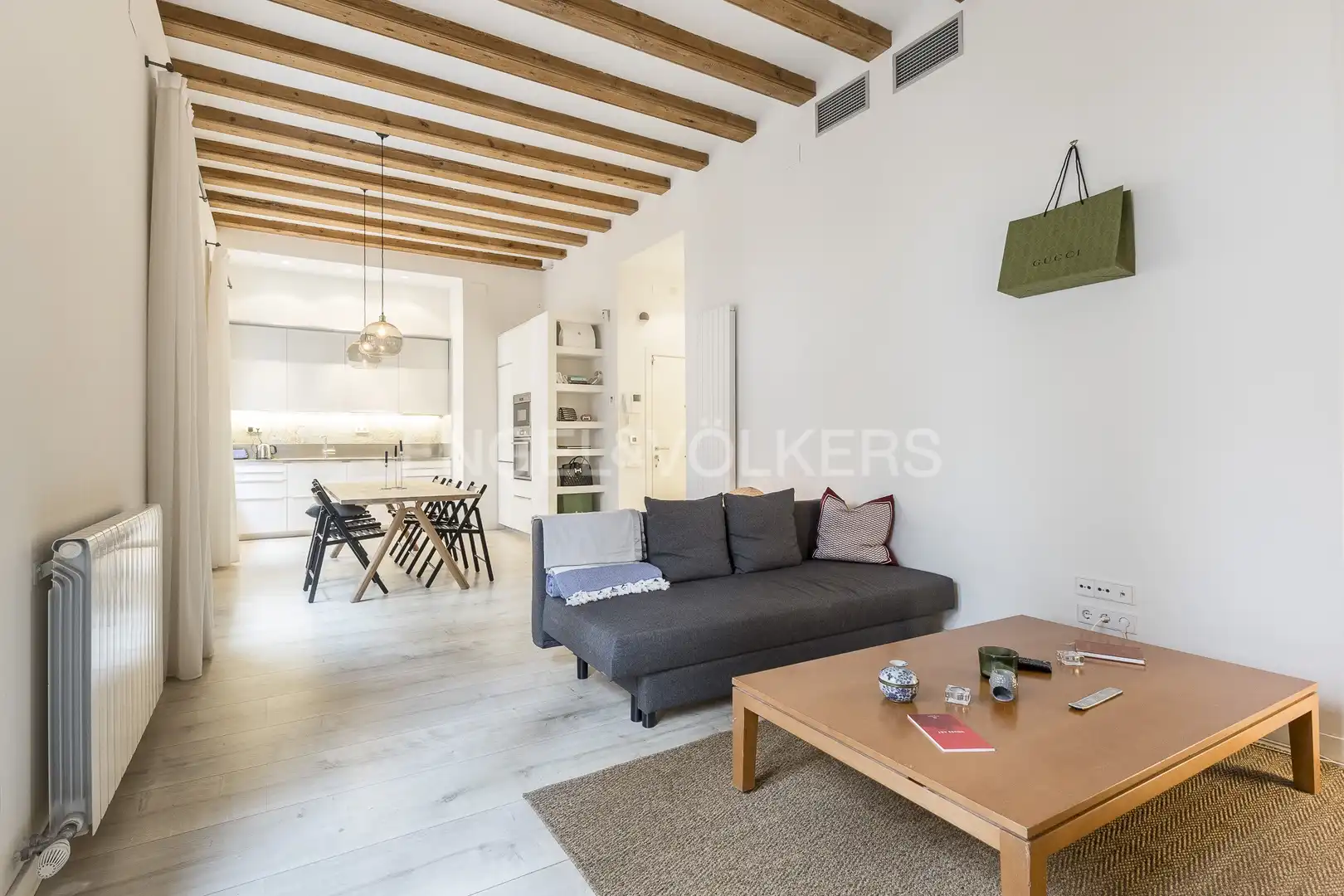 Vista exterior de Loft de alquiler en Barcelona con Calefacción, Terraza y Amueblado
