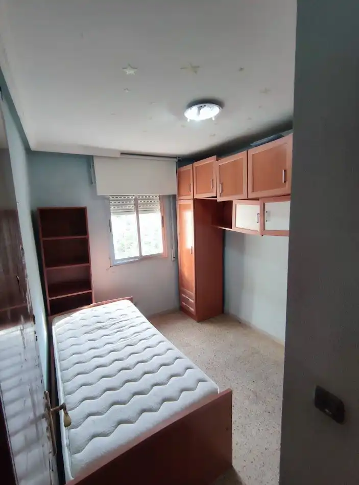 Bedroom of Flat for sale in Sevilla  with Air Conditioner and Storage room