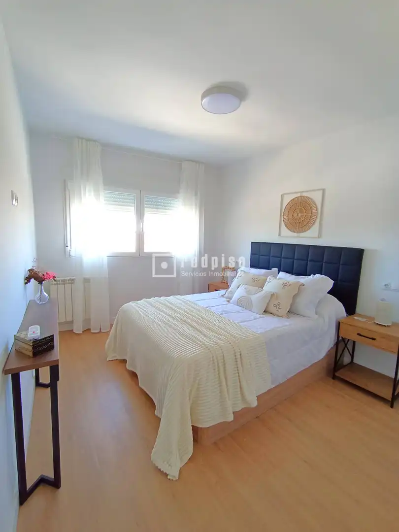 Schlafzimmer von Wohnung zum Verkauf in Madrid mit Klimaanlage, Heizung und Terrasse