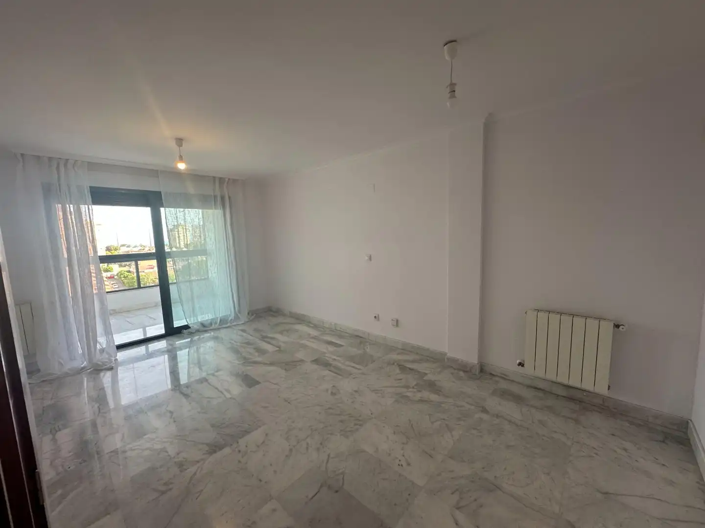 Habitación de Piso de alquiler en Alicante / Alacant con Aire acondicionado y Piscina comunitaria