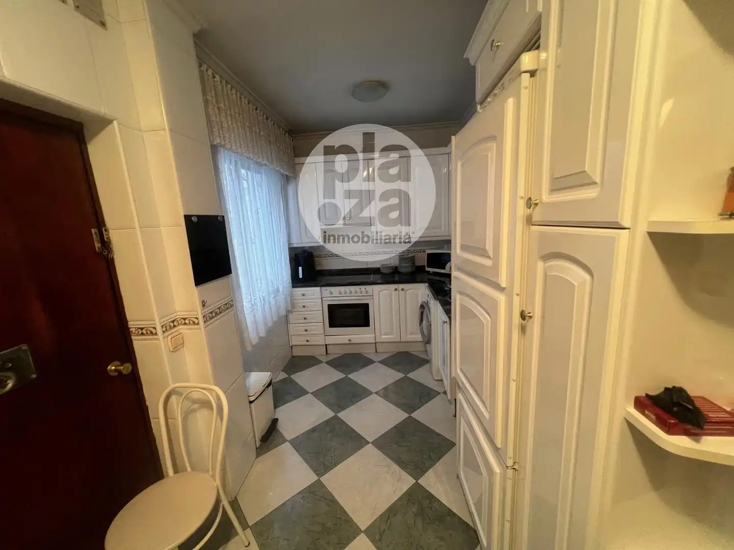 Cocina de Piso en venta en Burgos con Terraza y Trastero