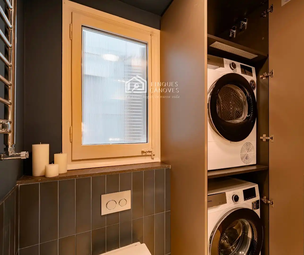 Bedroom of Flat for sale in Girona  with Air Conditioner, Heating and Terrace